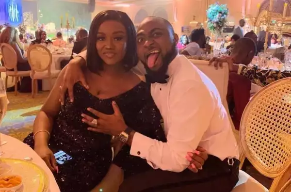 “Chioma Come And Get Your Man Out of My DM” – Lady Shares Screenshot of Davido’s Message to Her