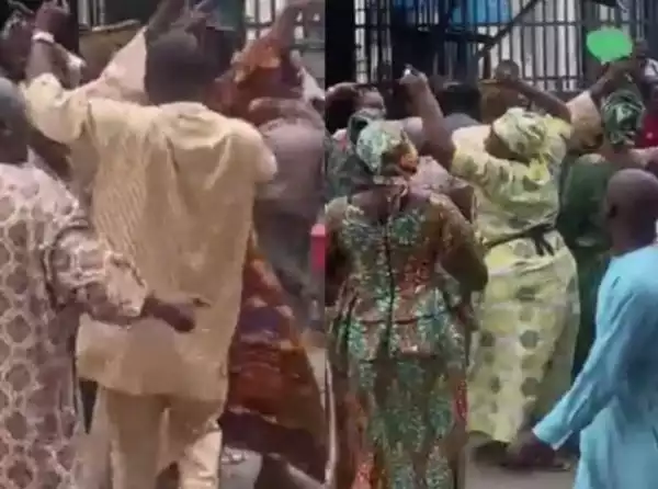 Warn Your Parents - Nigerian Youths React To Video Of Elderly Market Men And Women Jubilating Over Tinubu