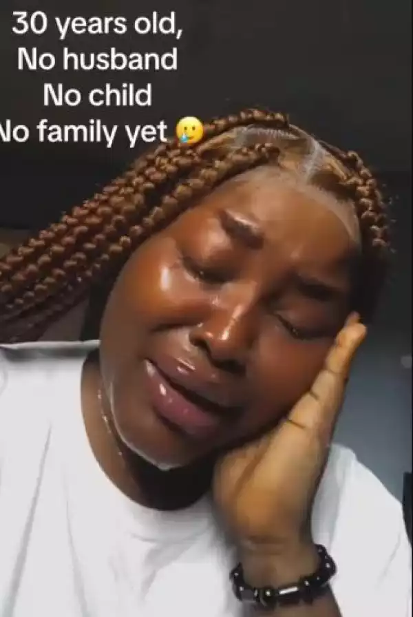 30-Year-Old Lady Weeps Bitterly Over Being Unmarried And Childless At Her Age (Video)