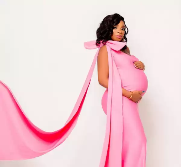BBNaija Star, Queen Is Expecting Her First Child, Shows Off Baby Bump (Photos)