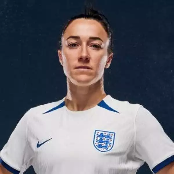 Age & Net Worth Of Lucy Bronze