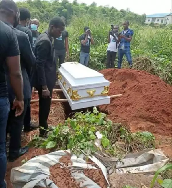 Tears as Vera Uwaila Omozuwa is laid to rest (photos/videos)