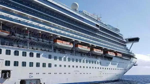 Coronavirus cases hit 100,000 as cruise ship fears grow