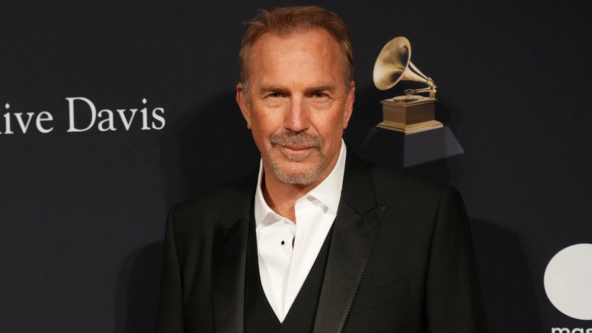 Judge Rules Kevin Costner’s Wife Must Leave Home Amidst Ongoing Divorce