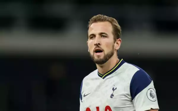 Former Manchester United star aims dig at Tottenham over Harry Kane transfer saga