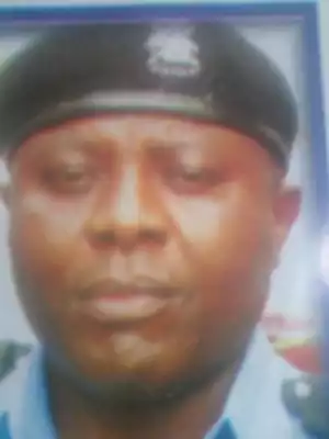 Police Remove Lagos DPO For Detaining Lawyer Seeking Bail For Client (Photo)