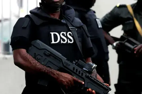 Protests in Anambra as suspected DSS personnel shoots man dead
