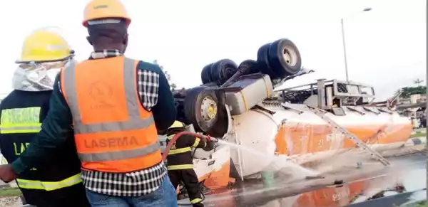 Panic As Petrol Tanker Falls And Spills Content On Lagos Road (Photo)