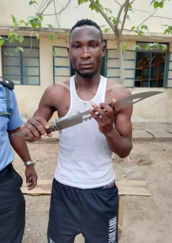Notorious Suspected Gang Leader Attack Police Officers With Knife While Attempting To Evade Arrest In Katsina