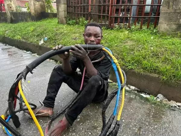 NSCDC Rescues Cable Thief From Irate Mob In Calabar