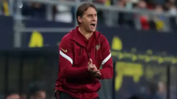 Sevilla coach Lopetegui responds to Man Utd rumours