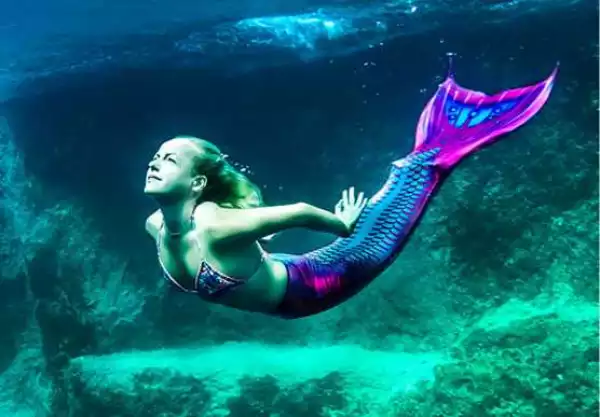 Must Read: Diana Tales of a mermaid (+16)