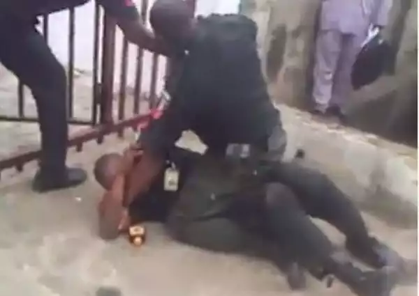 Two Nigerian Policemen Fought In Duty