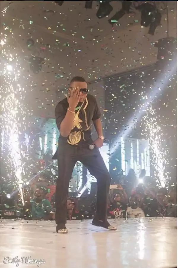 VIDEO: Reminisce and Davido Performance At Olamide’s OLIC