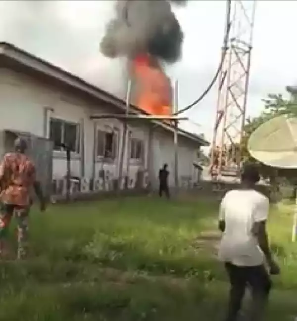 Moment fire gutted Unity FM in Abakiliki while staff were in the studio (photos/video)
