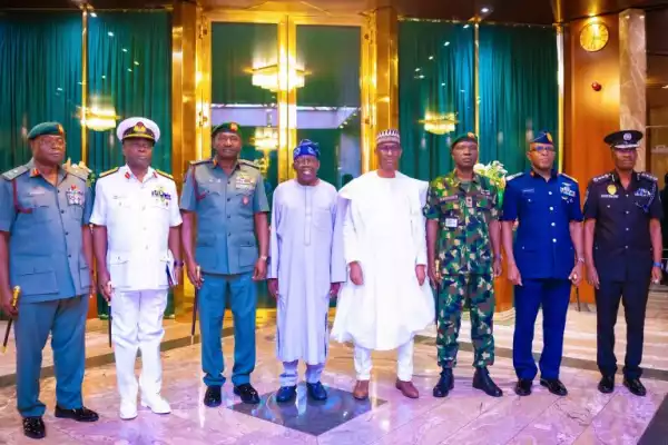 FG promises to tackle military equipment shortage, poor funding
