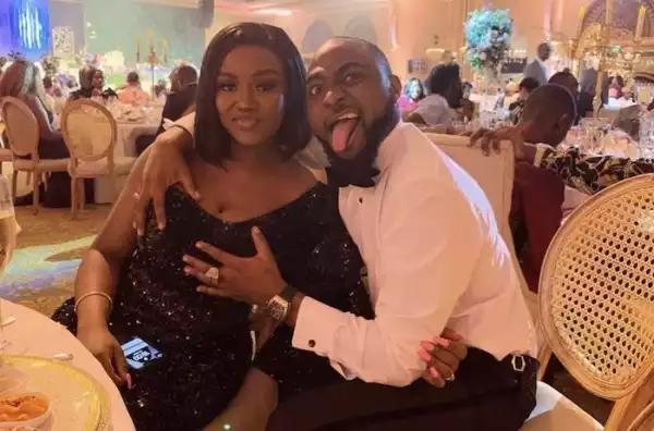 Chioma’s Biggest Mistake Was Opening His Legs For Davido Without Protection – Fan Reveals