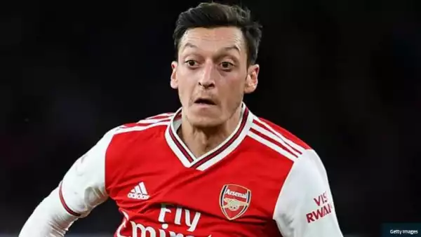 Ozil Is Absolutely Loyal To Arsenal – Leno