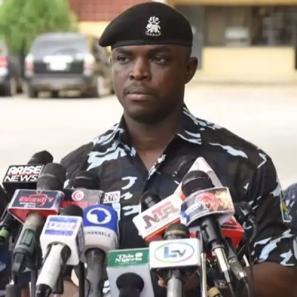 Police Arrest Vigilante For Burning Suspected Thief to Death In Lagos