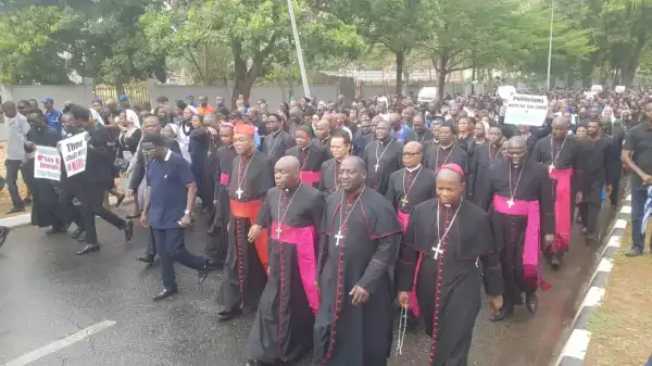 Breaking News: Catholic Bishops, Parishioners Storm The Streets, Protest Killing Of Nigerians In Abuja