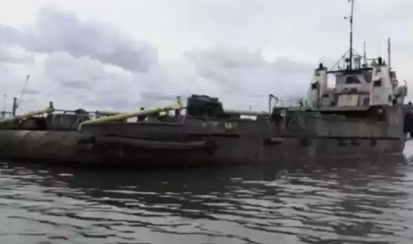 JTF Arrests 17, Impounds 2 Vessels With 500,000 Litres Of Diesel In Rivers
