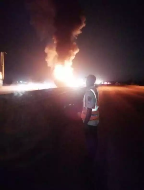 Tanker Explodes On Lagos-Ibadan Expressway
