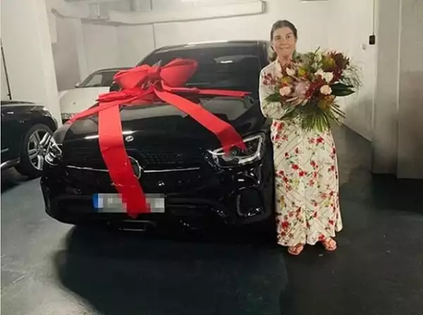 See The Brand New Mercedes Benz Cristiano Ronaldo Gave His Mother As Mother