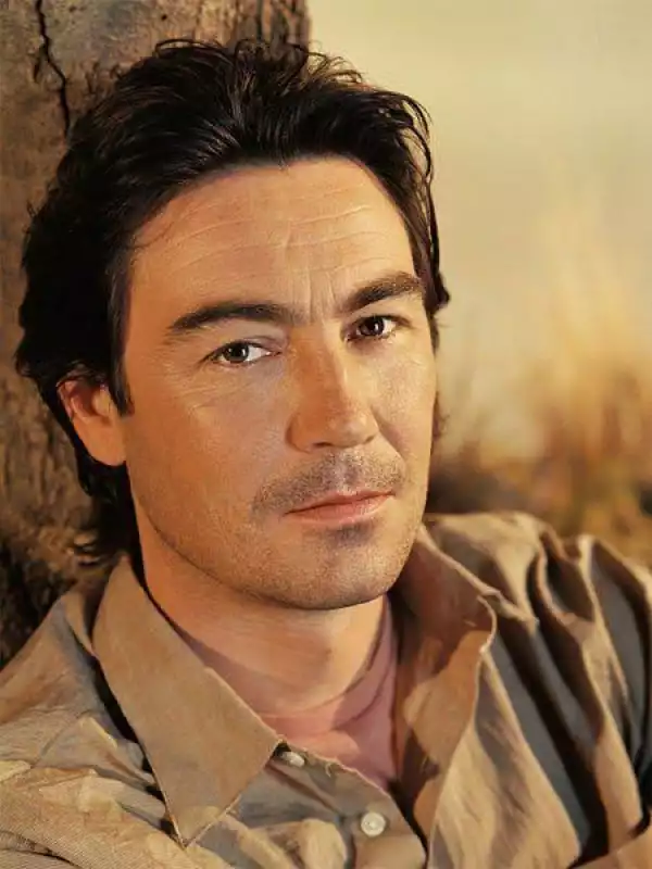 Biography & Net Worth Of Nathaniel Parker