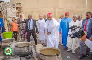 This Is Nonsense - Drama As Kano Governor Fumes Over Poor Meals Served To Residents In N6 Billion Ramadan Feeding Exercise