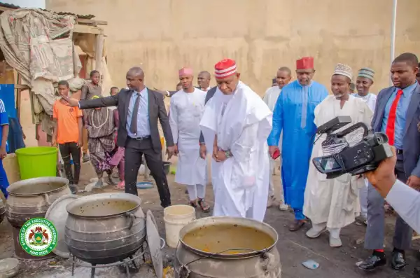 This Is Nonsense - Drama As Kano Governor Fumes Over Poor Meals Served To Residents In N6 Billion Ramadan Feeding Exercise