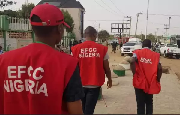 Nigerian Students, NANS Accuse EFCC Of ‘Mounting Roadblocks, Harassing Members’