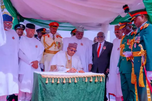 President Buhari Participates In Armed Forces Remembrance Day At Eagle Square