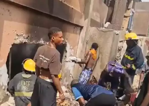 Commotion As Fire Guts Computer Village Building In Lagos (Video)