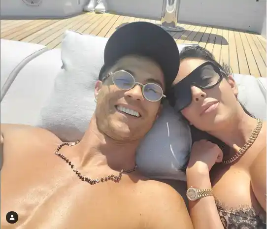 Cristiano Ronaldo and his partner, Georgina Rodriguez all loved-up in new photo