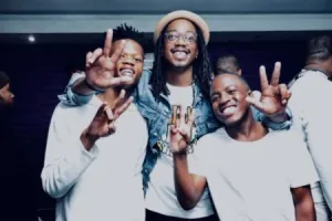 EltonK & Sicelo Welo – Siya Jabula ft. 2woshort, Musa De Vocalist & Stompiiey 007