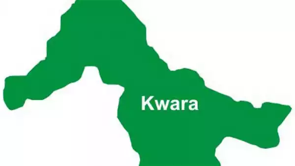 2 Kwara teachers escape death, one loses leg as vehicle rams them