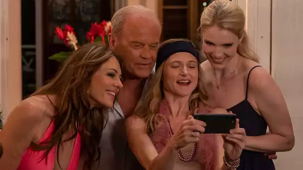 Christmas in Paradise Trailer Previews Kelsey Grammer-Led Holiday Movie