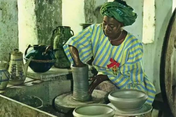 Google Celebrates Nigerian Potter, Ladi Kwali, With Doodle