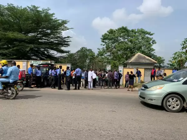 Drama As Police Disperse Protesting Osun Court Workers, Union Declares Strike