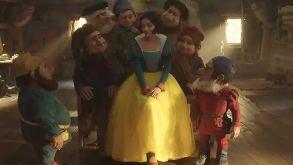 Rachel Zegler on Snow White’s CGI: ‘Most of That Day Was Spent Singing to Nothing’