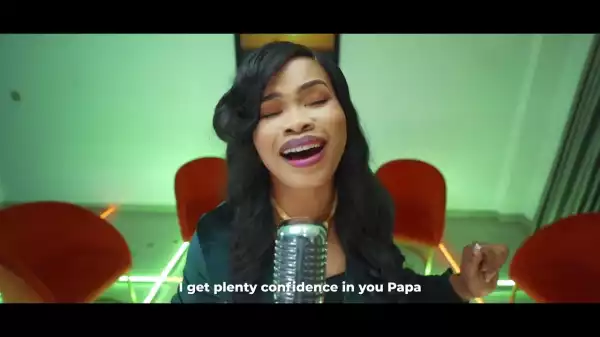 Veeki Royce – Papa I Thank You (Video)