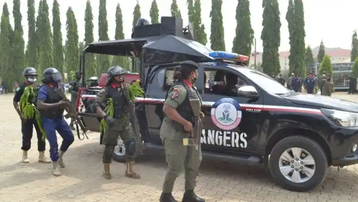 GOOD JOB!!! Osun State NSCDC Parades Suspected Illegal Miners, Fraudsters