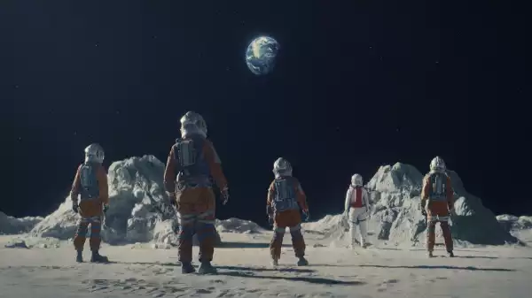 Crater Trailer Previews Upcoming Disney Sci-Fi Movie