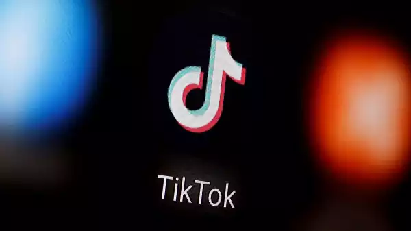 Oracle Enters Race to Buy TikTok