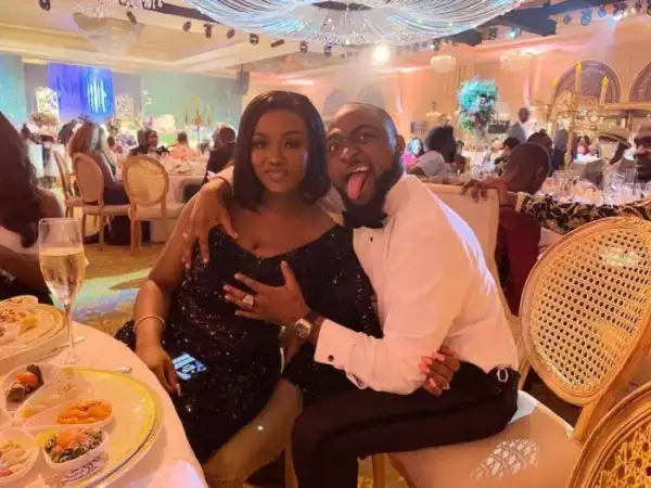 Davido Spotted Having Dinner With Girlfriend, Chioma (Video)