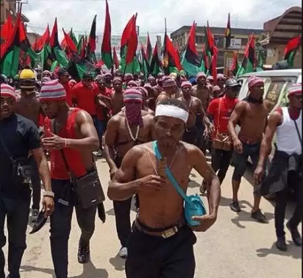 Governor’s Convoy Held Hostage As ‘IPOB Militants’ Disrupt APGA Campaign In Anambra