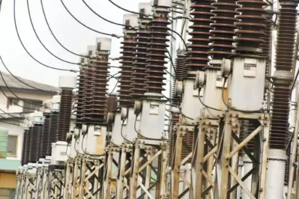 Blackout Imminent As Kainji Dam Bursts, Nigeria To Lose 760MW