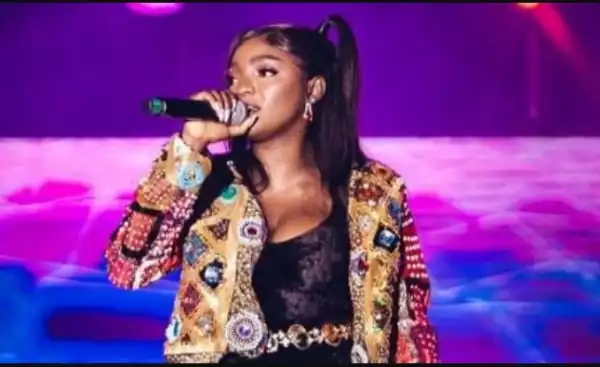 I Used To Have Disgusting Stage Fright For Years – Singer, Simi Opens Up