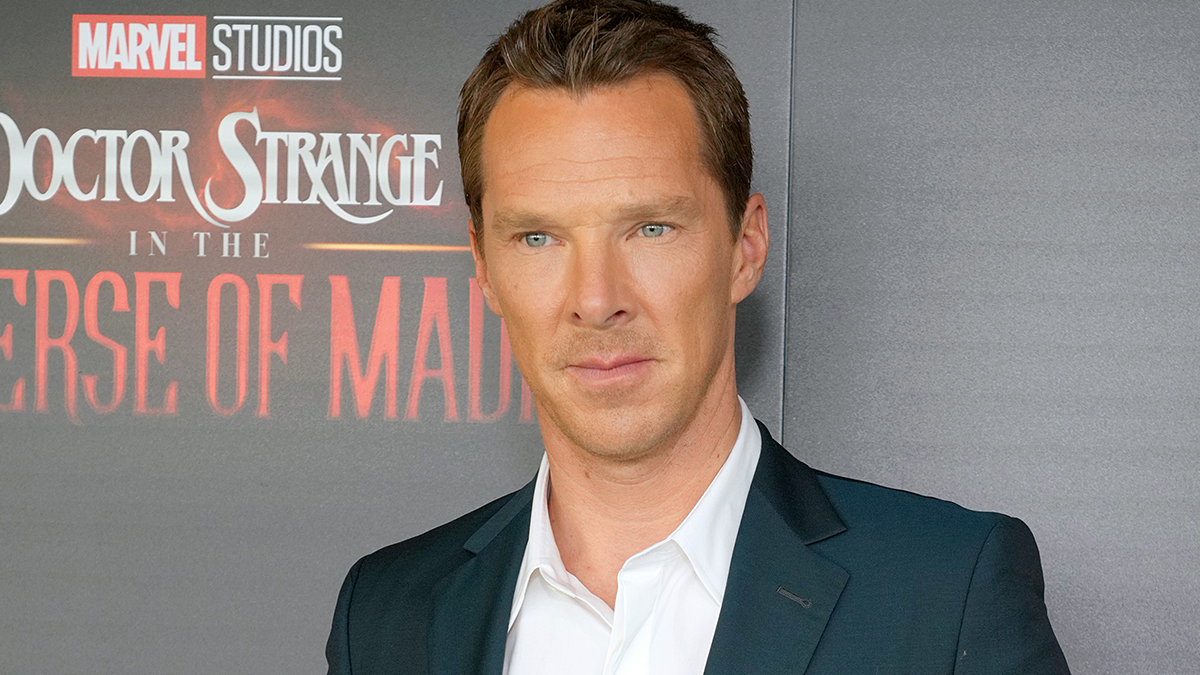 Benedict Cumberbatch to Star in How to Stop Time Series