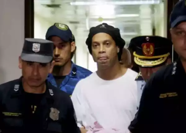 Ronaldinho set to leave prison after reaching plea deal
